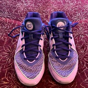 Nike KD basketball shoes